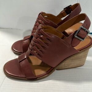 *NEW* Lucky Brand Lemia Sandal Wedge Size 9
